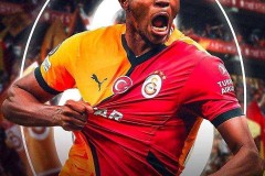 不同选择，不同命运！昔日意甲冠军双子星：一个追求名望，一个逐利