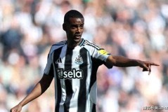 27球6助攻！皇马或签伊萨克补锋线，他能适应西甲吗？