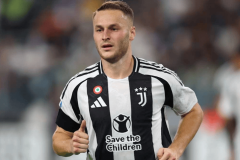 意甲重磅消息：3500万欧元！尤文决定出售库普梅纳斯，谁来替代他呢？