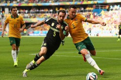 日林斯基状态回暖缓慢，乌德勒支能否在客场抢占先机？