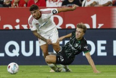 2-2，36岁巴萨旧将桑切斯无敌脚后跟妙传，助西甲第12逼平西甲第7