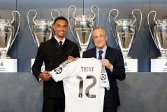 真的假的？加盟皇马仅两月，阿诺德就要被清洗，还要去利物浦死敌