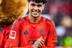 埃弗顿双线出击锁定法甲双星,阿兹努周日体检+福法纳谈判突破