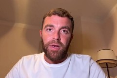 罗马诺重申：我的消息源表示曼城和多纳鲁马达协议，球员说yes