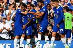 曼联压哨租借遭拒！24岁铁腰无缘加盟，中场危机何解？