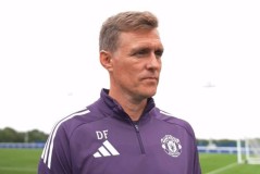 曼联临时执教新人选曝光！拉爵对阿莫林情绪已变，球员不信其能力