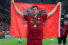 2025夏窗风云：库姆布拉登陆西甲 帕奎塔留守伦敦