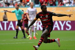 德甲主帅调查显示共识：拜仁慕尼黑被一致看好卫冕新赛季