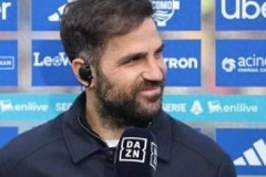 2-0完胜！科莫队意甲首轮开门红，新星任意球破门，主帅赞其天赋努力兼备