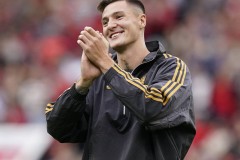 不适应？阿莫林：英超节奏比德甲快 舍什科需要时间调整