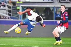 内马尔复出即助攻，巴黎轻取里昂：法甲焦点战全解析