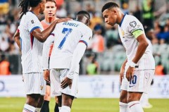 巴黎2名主力倒下！欧冠踢巴萨悬了官方抗议指责法国足协