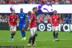 布鲁诺·费尔南德斯拒绝天价诱惑，坚持曼联忠诚之路