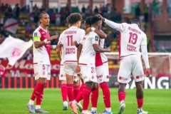 紧随拜仁4-0，利物浦5-1，皇马1-0横扫尤文3连胜，欧冠最新积分榜揭晓</title>
        
    <title>紧随拜仁4-0，利物浦5-1，皇马1-0横扫尤文3连胜，欧冠最新积分榜揭晓