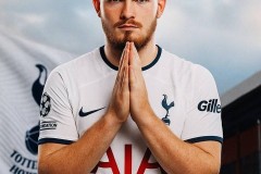 英媒：热刺出价4000万镑求购埃利奥特！红军愿出售但要求加回购