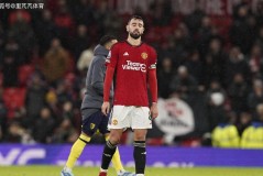 阿莫林再遇关键抉择：拿B费当核心，曼联真的选对了吗？