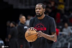 KD：我在太阳打中锋队友太矮 高端局中是灾难