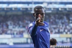 迷之自信！切尔西为雅克松标出天价，蓝军锋线人满为患今夏大清洗